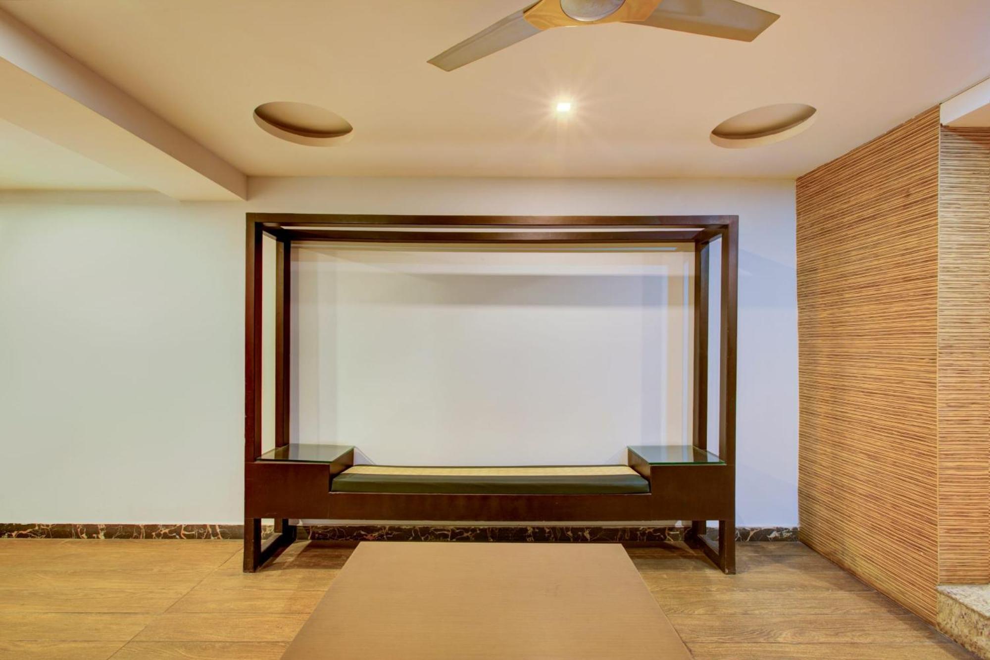 Super Townhouse Oak Jvh Hotel Бангалор Екстериор снимка